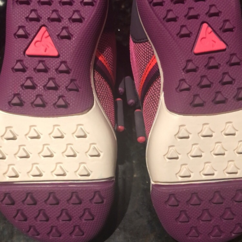 NEW PLAE girls Charlie waterproof sneakers toddler